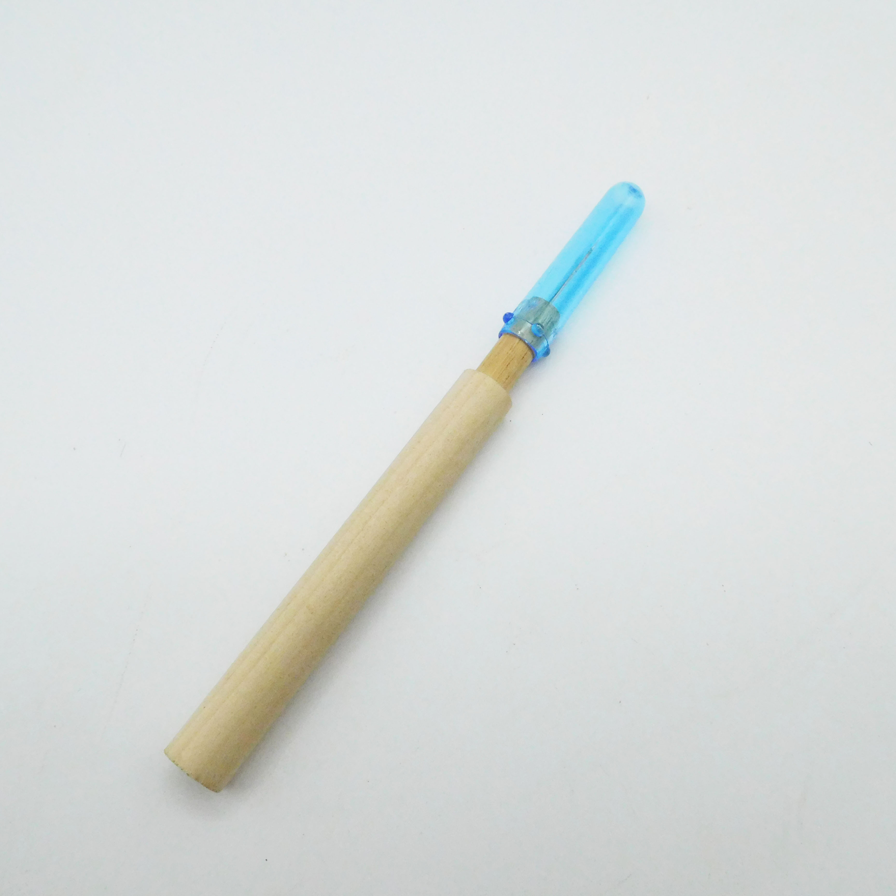 穴あけ棒（プリンカップ空気穴あけ）